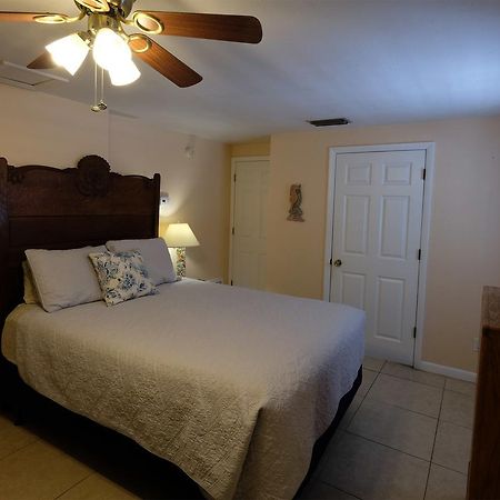 Seahorse Cottages - Adults Only 萨尼贝尔 外观 照片