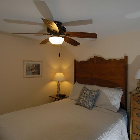 Seahorse Cottages - Adults Only 萨尼贝尔 外观 照片