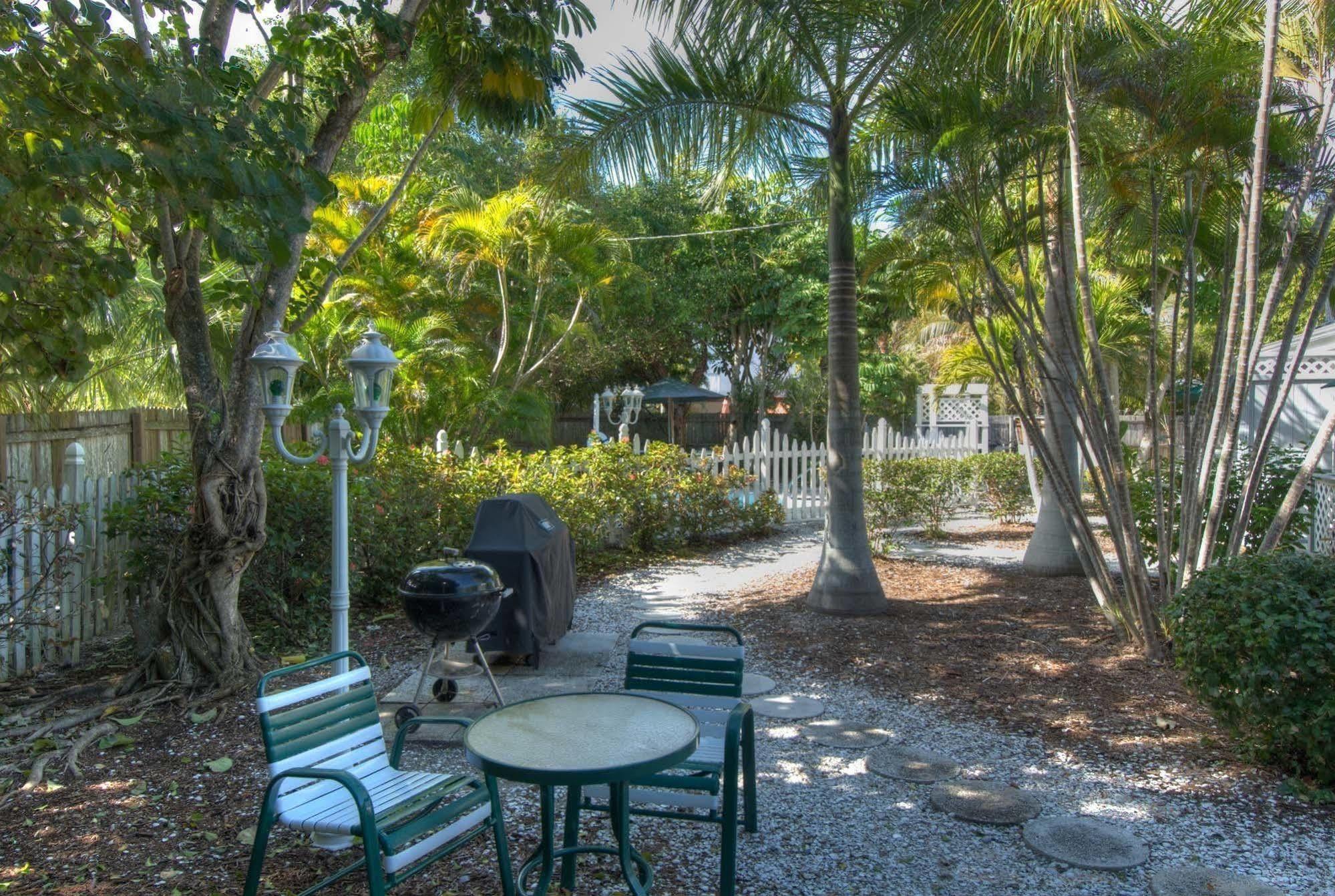 Seahorse Cottages - Adults Only 萨尼贝尔 外观 照片